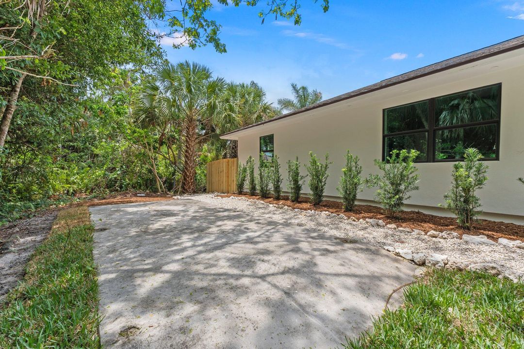 Active With Contract: $789,000 (4 beds, 2 baths, 2173 Square Feet)