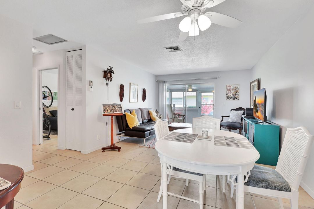 Active With Contract: $99,500 (1 beds, 1 baths, 612 Square Feet)