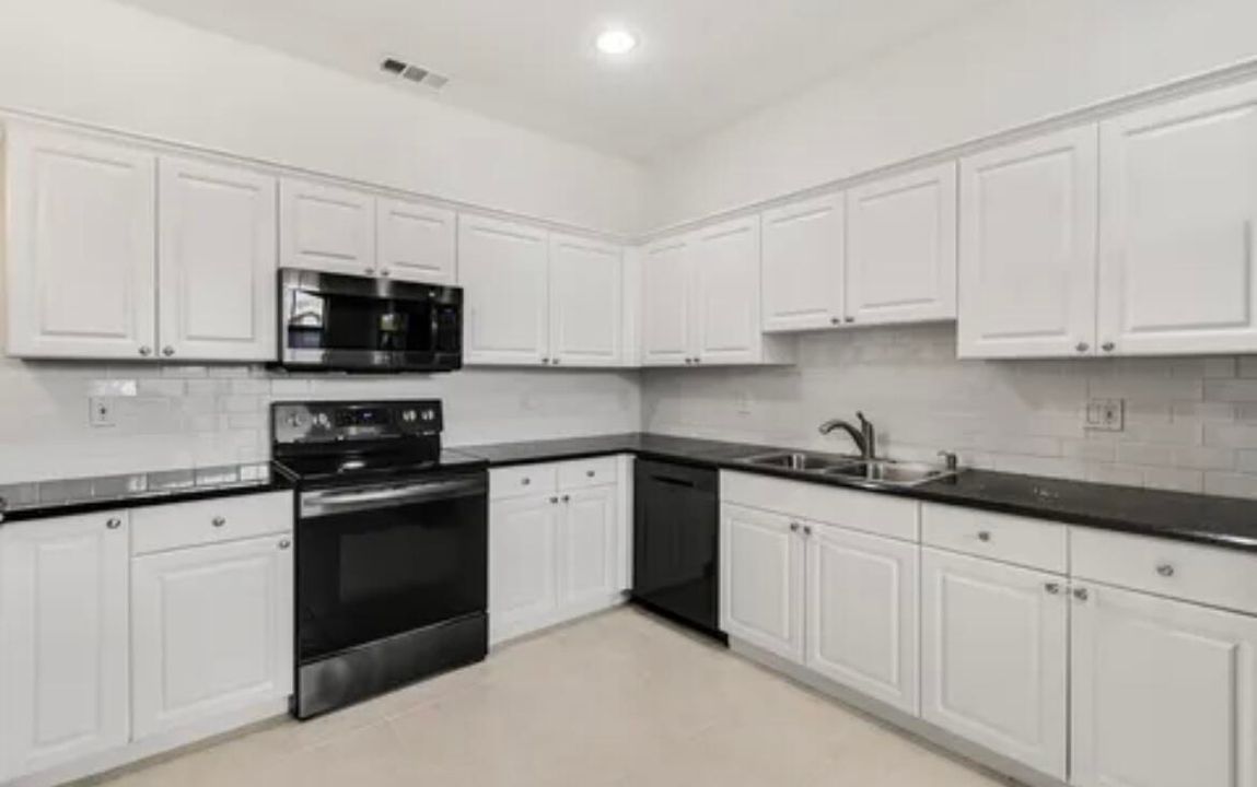 For Rent: $3,000 (3 beds, 2 baths, 1802 Square Feet)