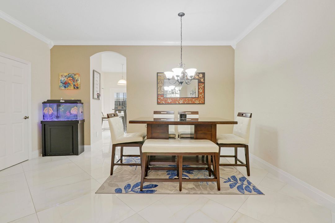 Active With Contract: $3,500 (3 beds, 2 baths, 1668 Square Feet)