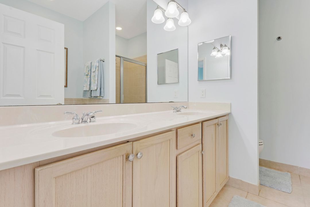 Active With Contract: $3,500 (3 beds, 2 baths, 1668 Square Feet)