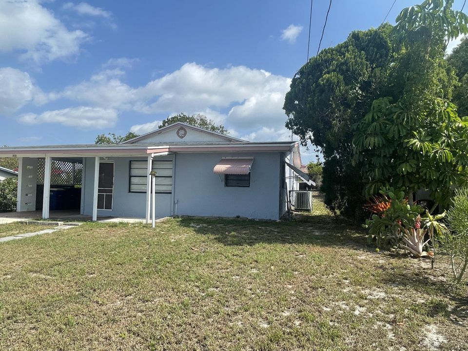 Active With Contract: $219,000 (2 beds, 2 baths, 1357 Square Feet)