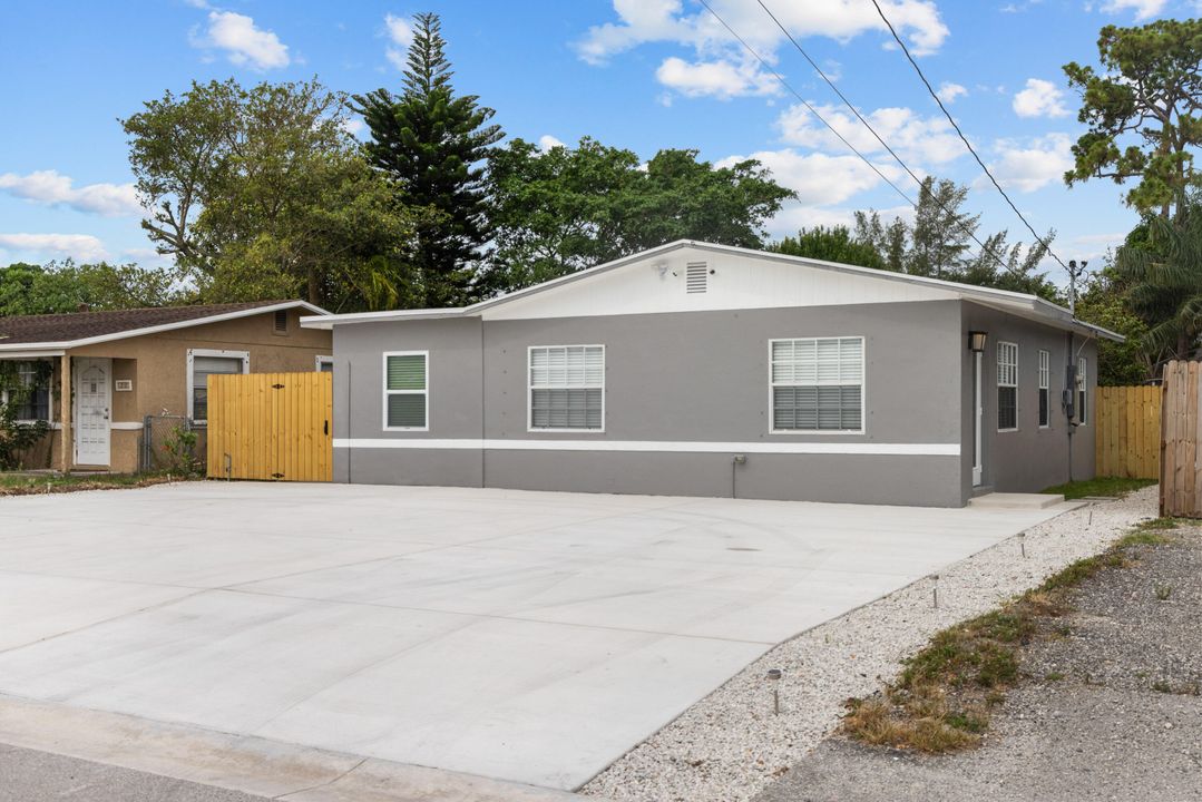 Active With Contract: $549,000 (4 beds, 2 baths, 1200 Square Feet)