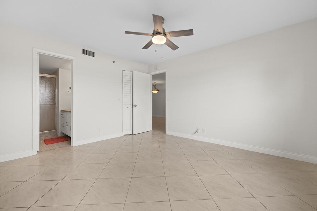For Sale: $154,900 (2 beds, 2 baths, 1020 Square Feet)