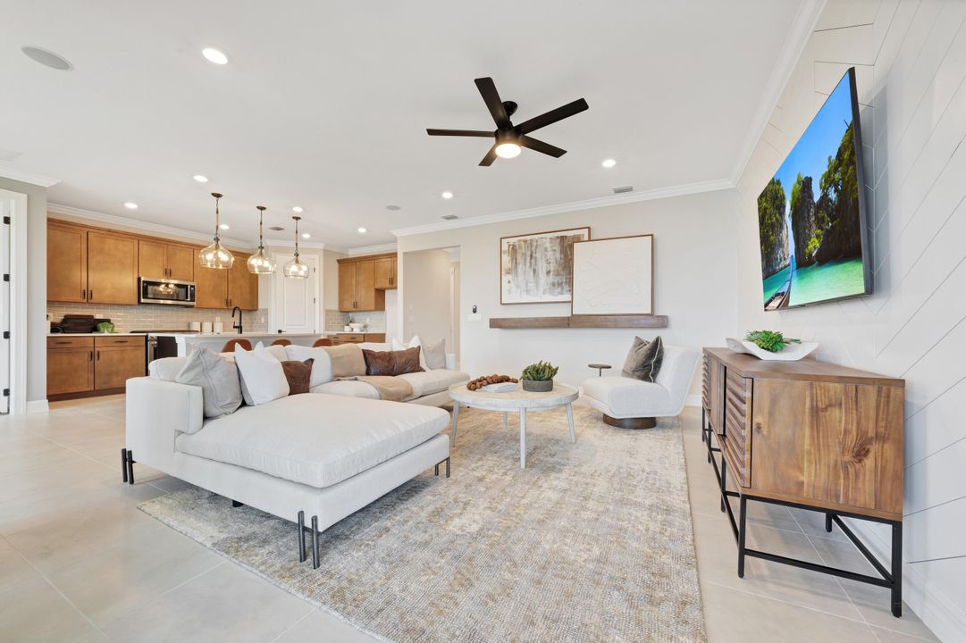 Active With Contract: $496,335 (3 beds, 2 baths, 1696 Square Feet)