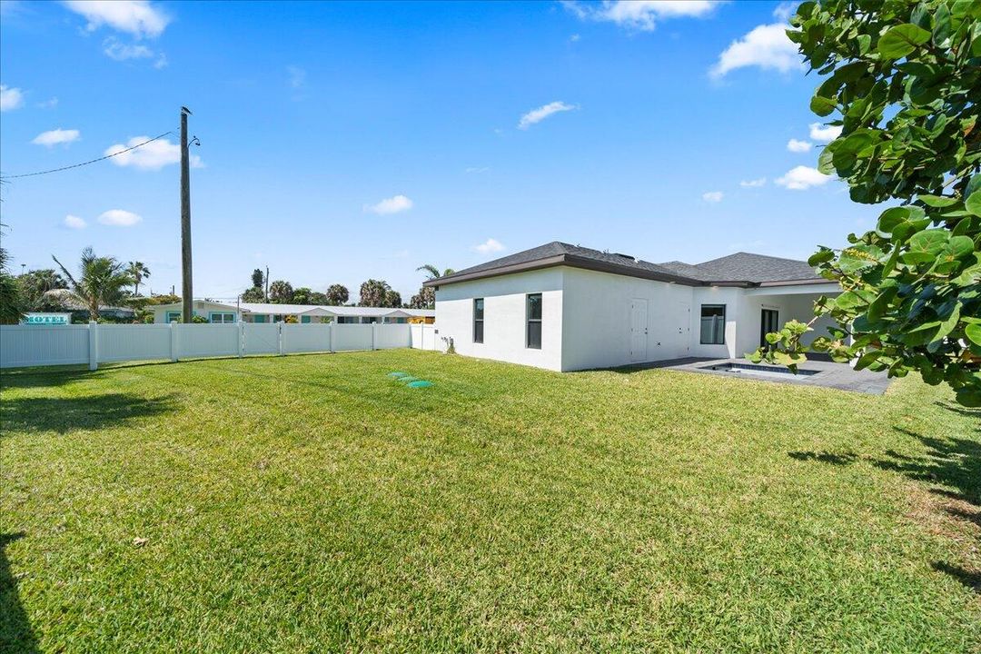 For Sale: $1,249,000 (3 beds, 3 baths, 2125 Square Feet)