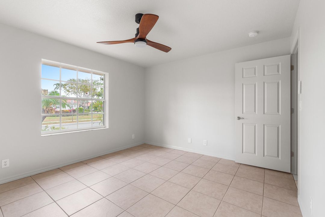 For Sale: $425,000 (3 beds, 2 baths, 1466 Square Feet)