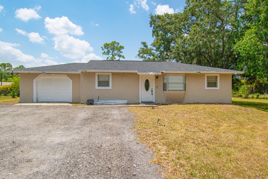 Active With Contract: $469,900 (3 beds, 2 baths, 1040 Square Feet)