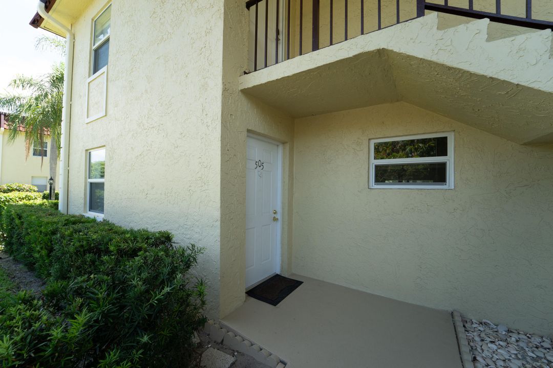 Active With Contract: $2,400 (2 beds, 2 baths, 1000 Square Feet)