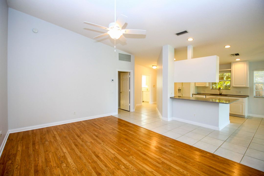 Active With Contract: $2,475 (2 beds, 2 baths, 1526 Square Feet)