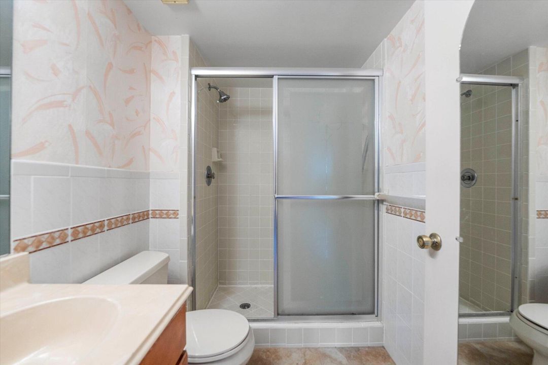 待售: $168,000 (2 贝兹, 2 浴室, 1145 平方英尺)