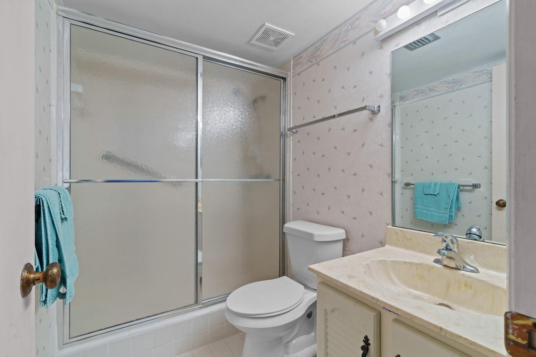 Active With Contract: $6,000 (2 beds, 2 baths, 1037 Square Feet)