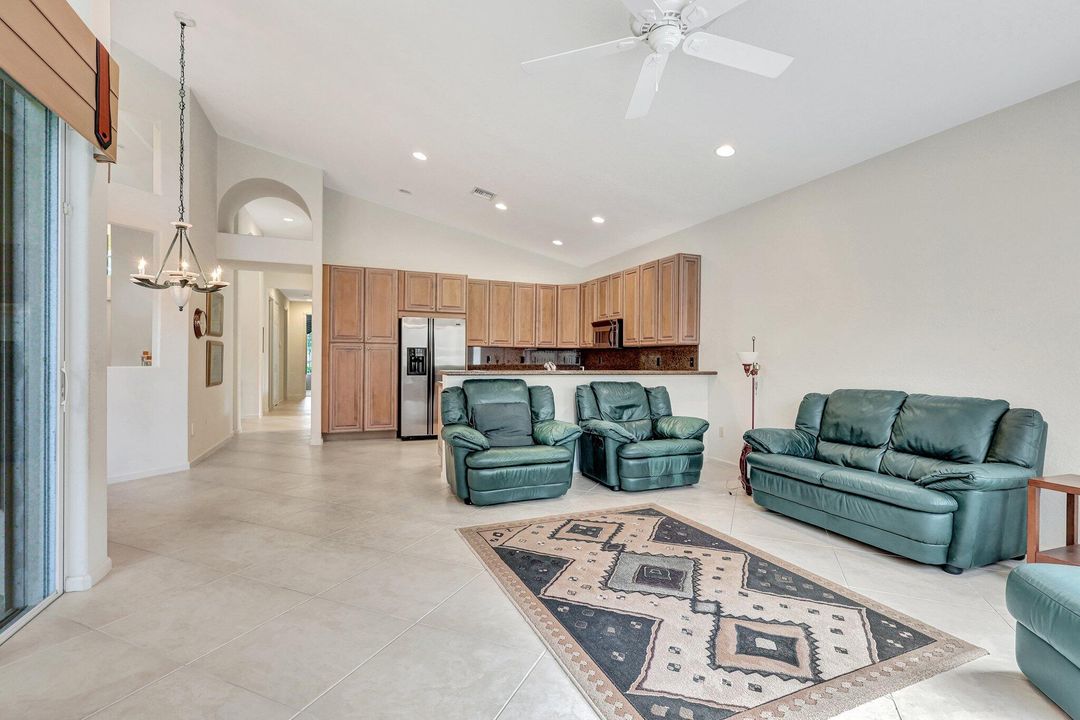 For Sale: $839,000 (4 beds, 2 baths, 2732 Square Feet)