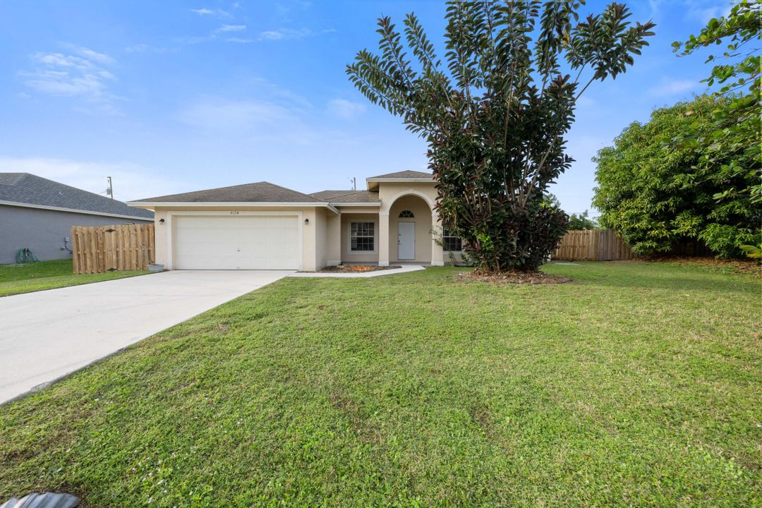 Active With Contract: $419,450 (3 beds, 2 baths, 1780 Square Feet)