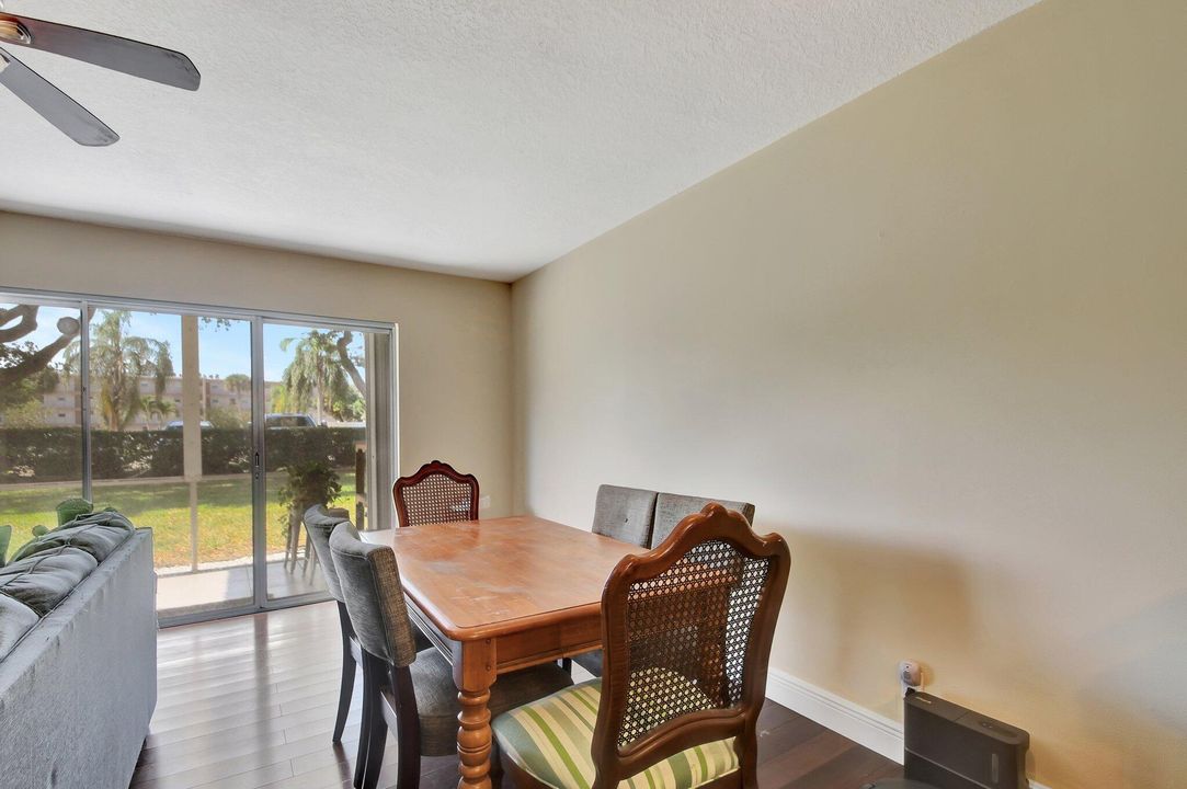 Active With Contract: $145,000 (1 beds, 1 baths, 775 Square Feet)