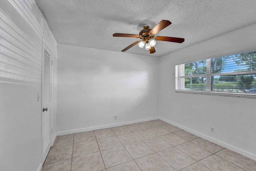 Active With Contract: $1,800 (2 beds, 1 baths, 840 Square Feet)