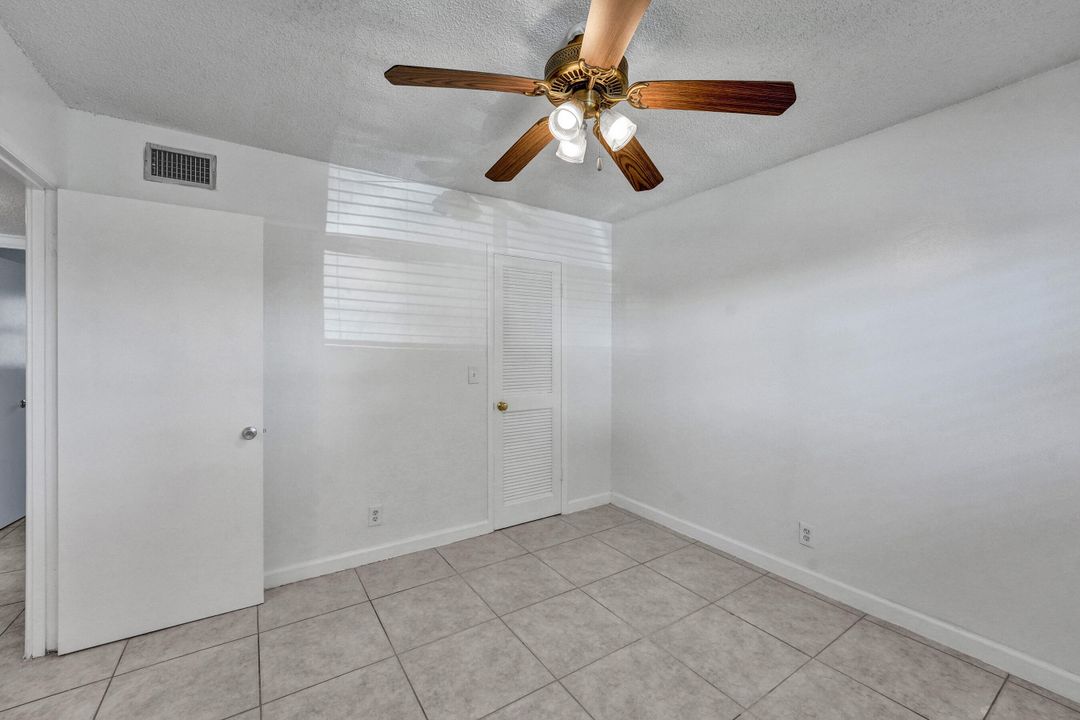 Active With Contract: $1,800 (2 beds, 1 baths, 840 Square Feet)