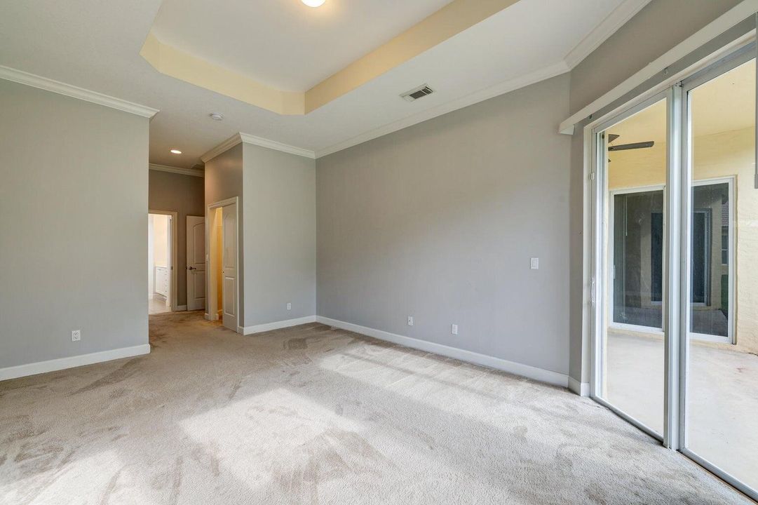 Active With Contract: $2,800 (3 beds, 2 baths, 2388 Square Feet)