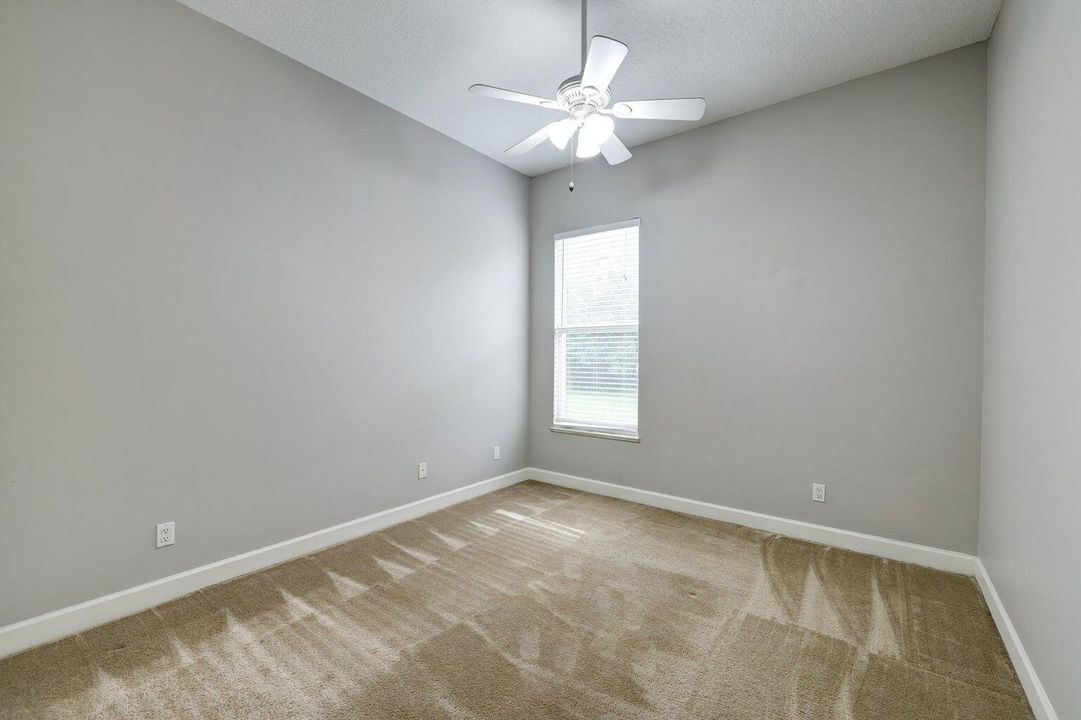 Active With Contract: $2,800 (3 beds, 2 baths, 2388 Square Feet)