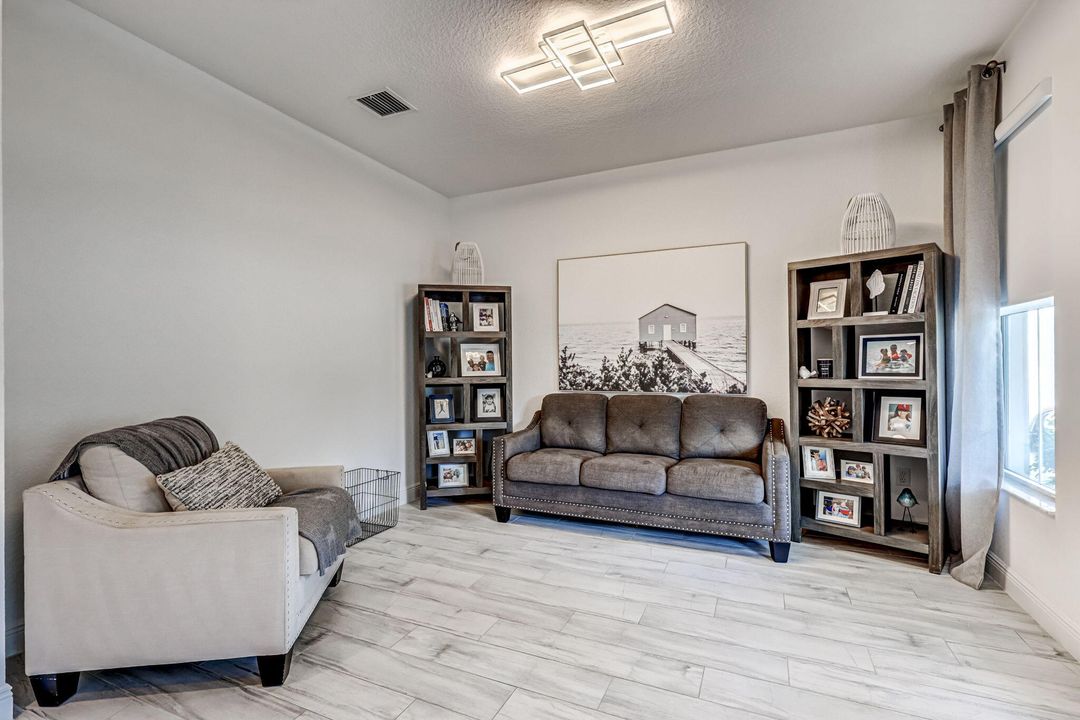 For Sale: $675,000 (3 beds, 2 baths, 2418 Square Feet)