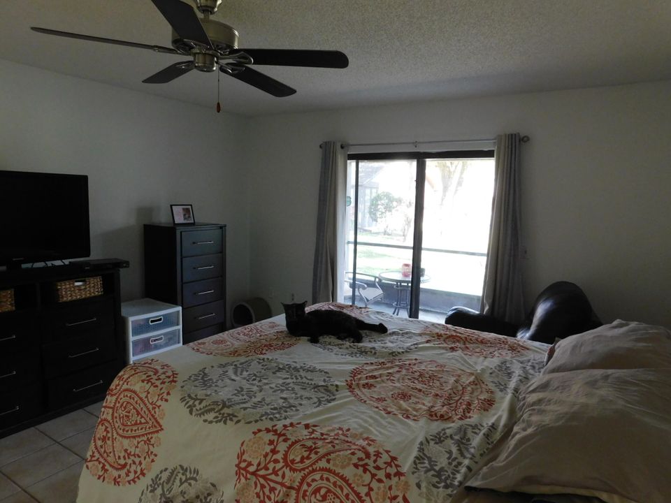 For Sale: $279,900 (3 beds, 2 baths, 1298 Square Feet)