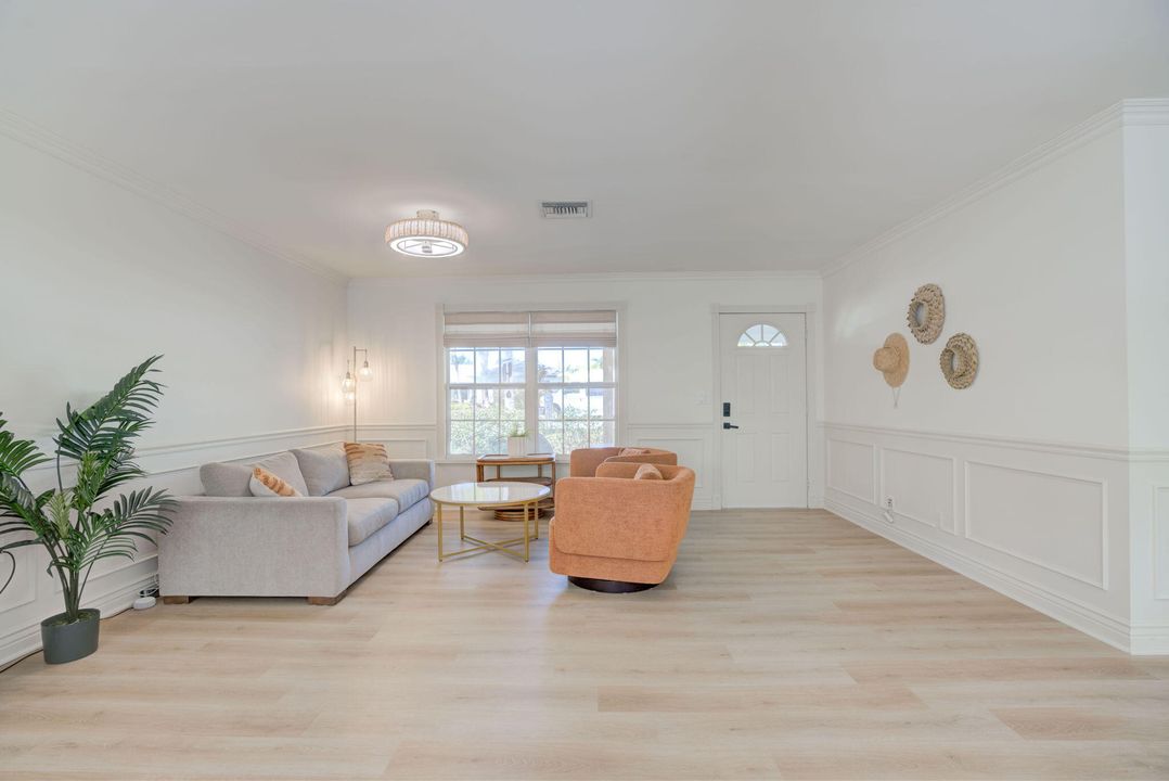 For Sale: $479,000 (4 beds, 2 baths, 1428 Square Feet)