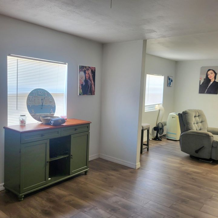 For Sale: $144,900 (2 beds, 2 baths, 1008 Square Feet)