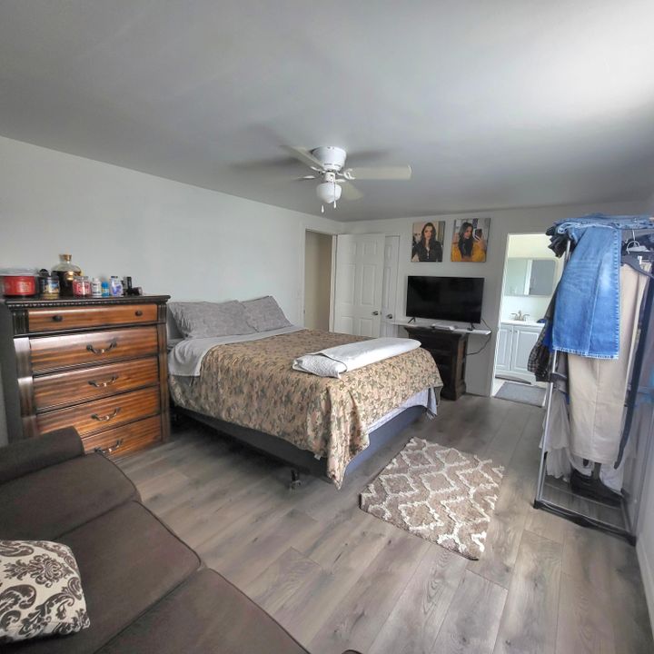 For Sale: $144,900 (2 beds, 2 baths, 1008 Square Feet)