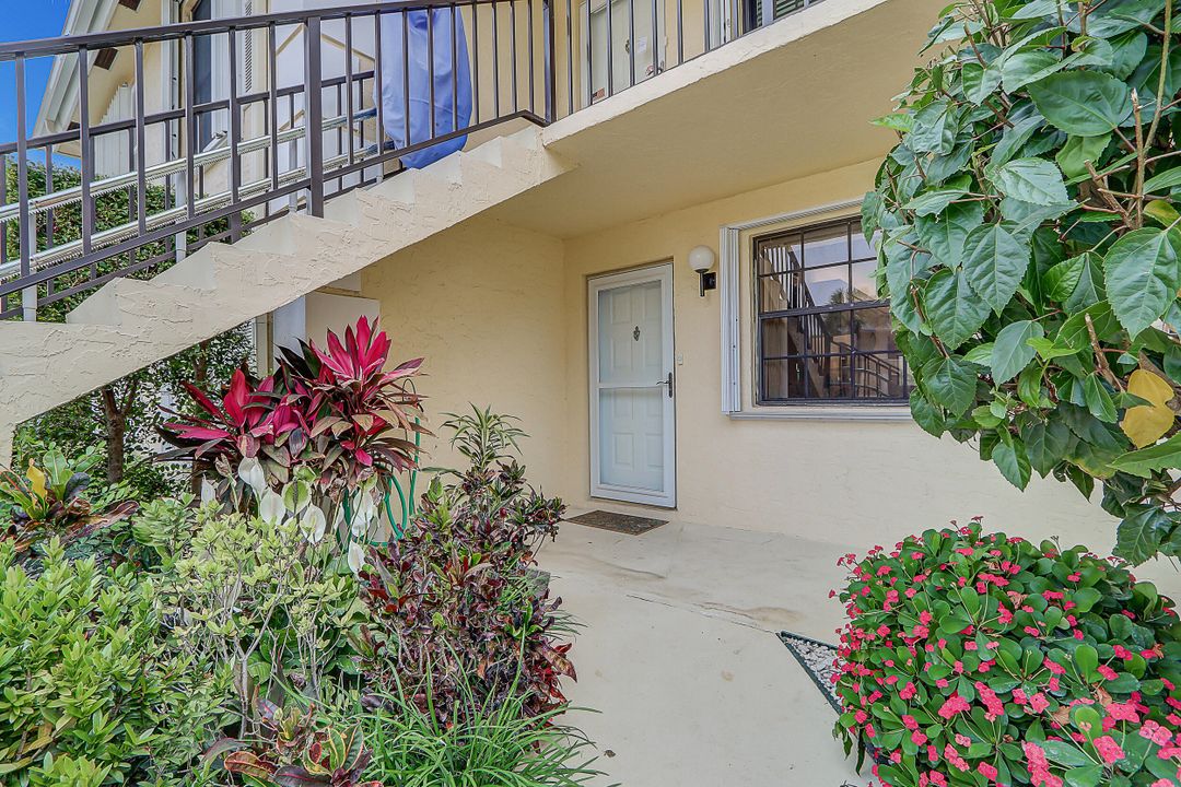 For Sale: $364,900 (2 beds, 2 baths, 1178 Square Feet)