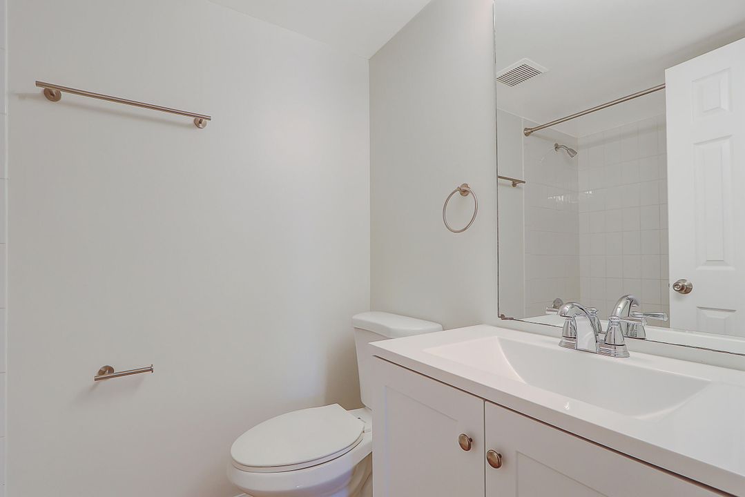 For Sale: $364,900 (2 beds, 2 baths, 1178 Square Feet)