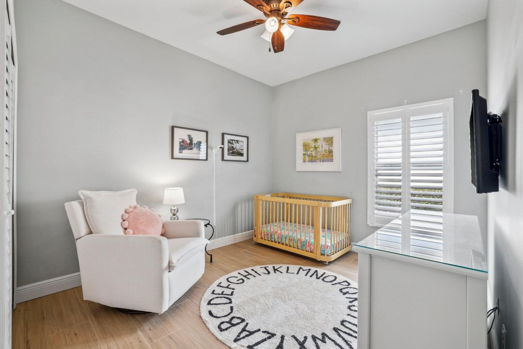 Active With Contract: $1,150,000 (3 beds, 2 baths, 1641 Square Feet)