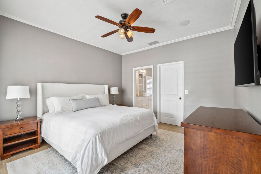 Active With Contract: $1,150,000 (3 beds, 2 baths, 1641 Square Feet)