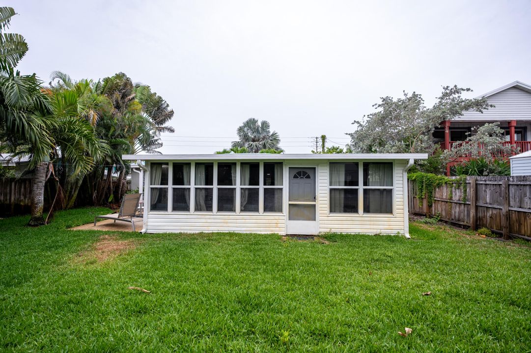 For Sale: $600,000 (3 beds, 2 baths, 2438 Square Feet)