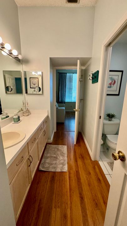 Active With Contract: $3,500 (3 beds, 2 baths, 1608 Square Feet)