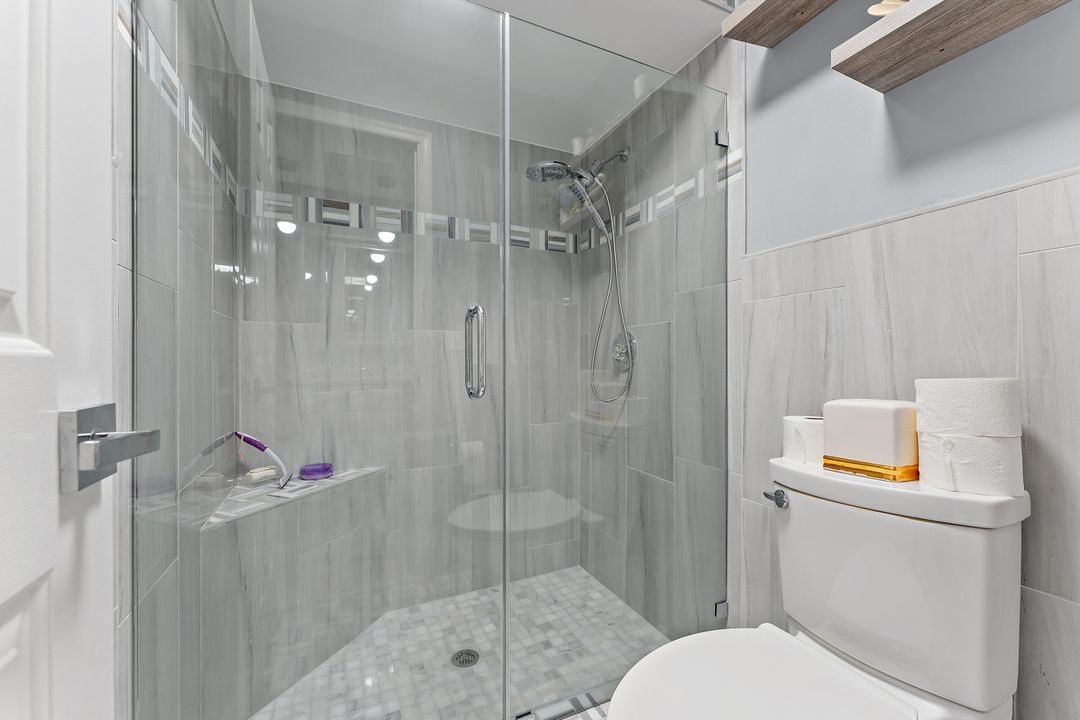 For Sale: $337,000 (2 beds, 2 baths, 1354 Square Feet)