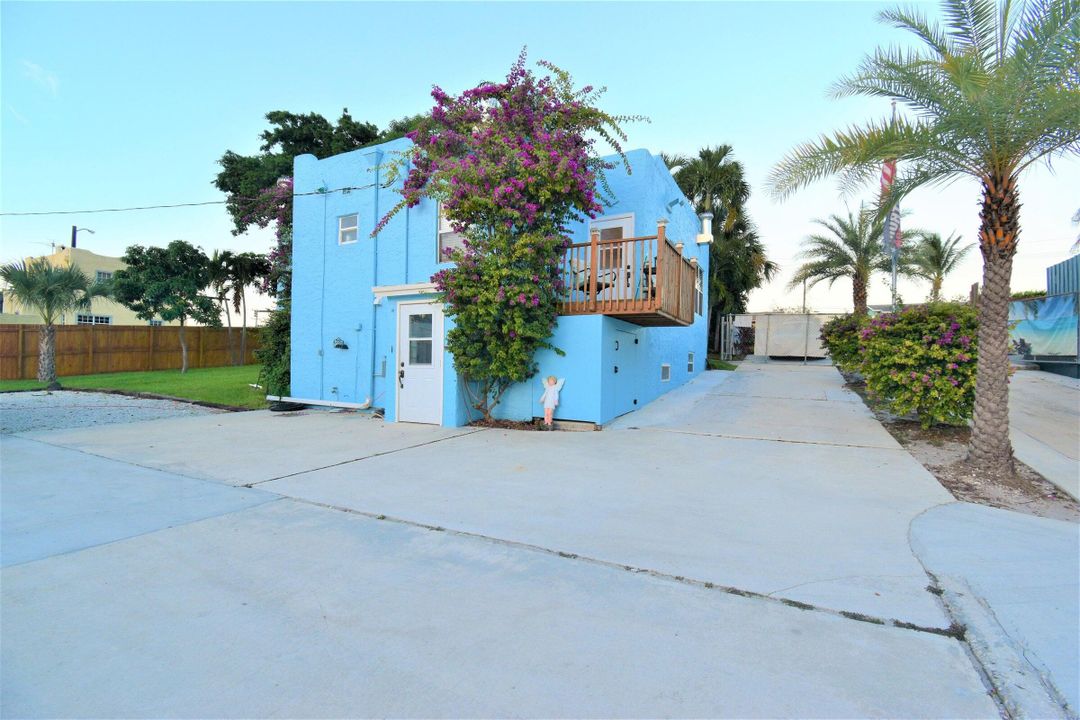 For Sale: $795,000 (4 beds, 2 baths, 1770 Square Feet)