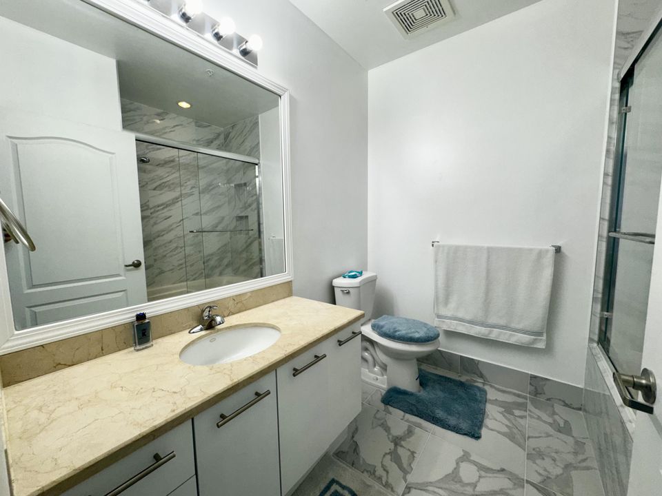 For Sale: $557,000 (2 beds, 2 baths, 1160 Square Feet)