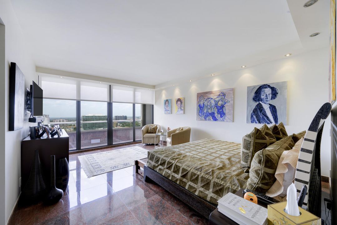 For Sale: $3,950,000 (2 beds, 2 baths, 2150 Square Feet)