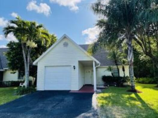 Recently Sold: $430,000 (3 beds, 2 baths, 1440 Square Feet)