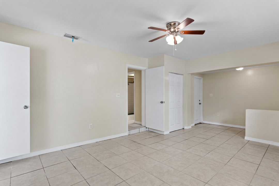 Active With Contract: $1,995 (4 beds, 2 baths, 1498 Square Feet)