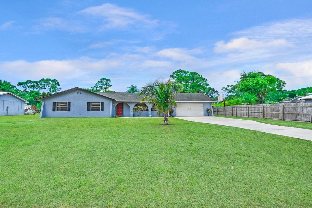 Active With Contract: $445,000 (3 beds, 2 baths, 2088 Square Feet)