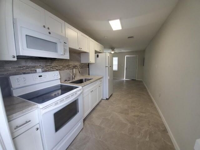 Recently Rented: $1,500 (2 beds, 1 baths, 650 Square Feet)