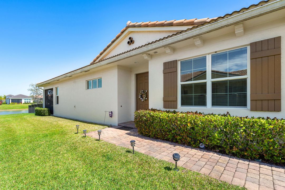 For Sale: $418,000 (3 beds, 2 baths, 1620 Square Feet)