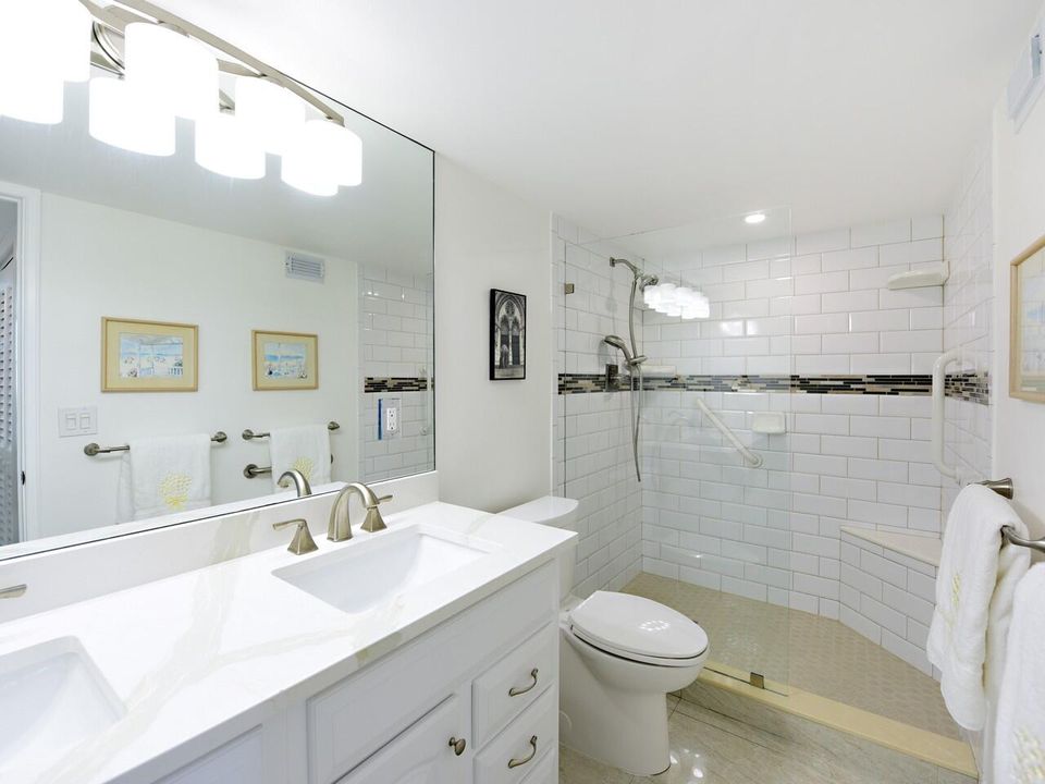 For Sale: $699,900 (2 beds, 2 baths, 1555 Square Feet)