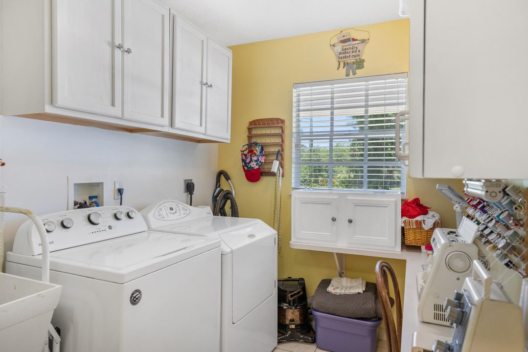 Active With Contract: $365,000 (3 beds, 2 baths, 1868 Square Feet)