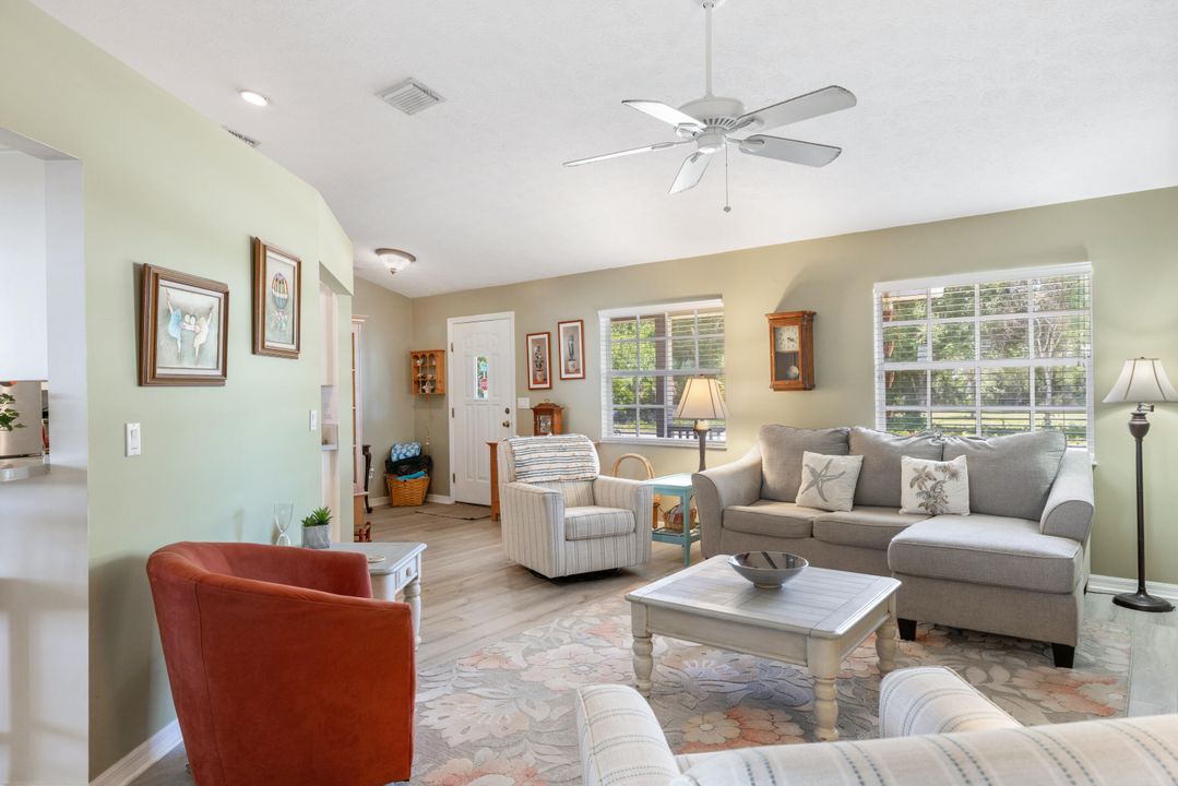 Active With Contract: $365,000 (3 beds, 2 baths, 1868 Square Feet)