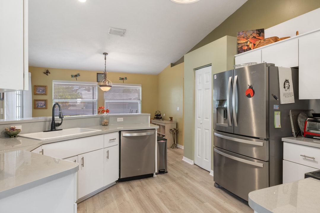 Active With Contract: $365,000 (3 beds, 2 baths, 1868 Square Feet)