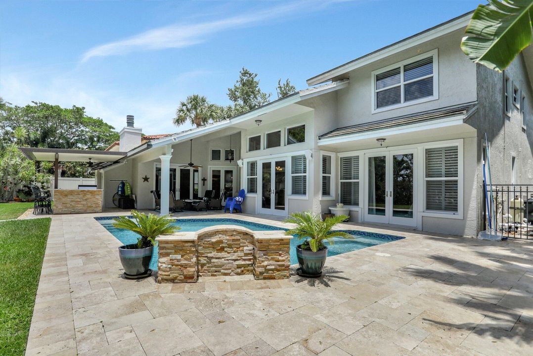 Active With Contract: $2,995,000 (5 beds, 3 baths, 3377 Square Feet)