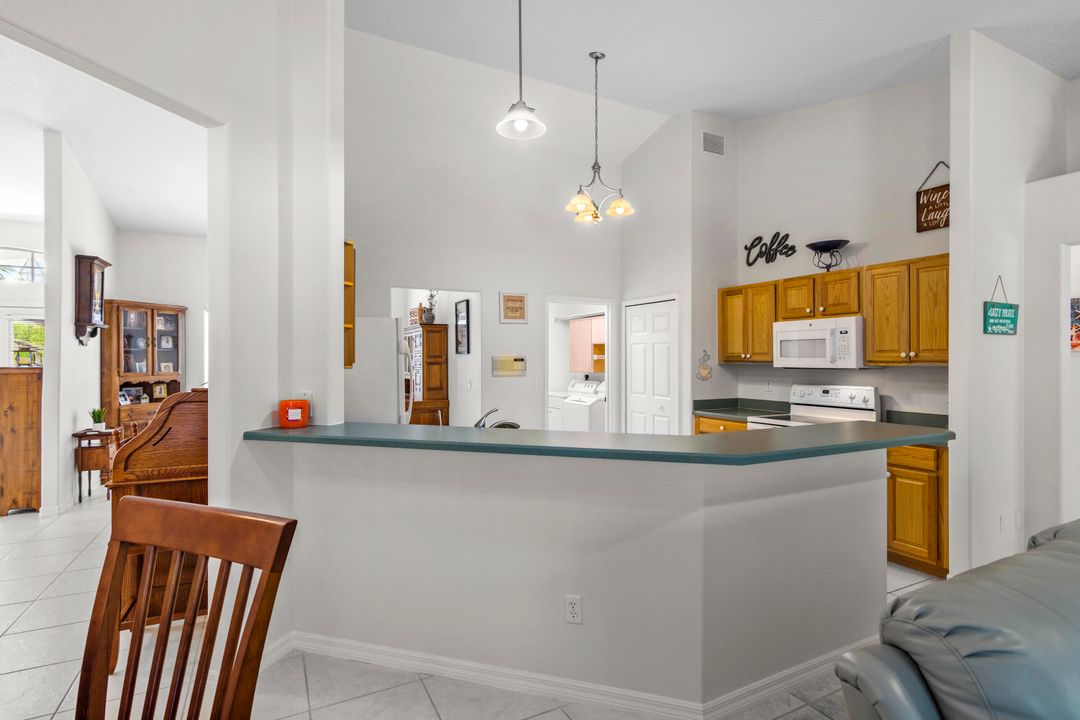 Active With Contract: $495,000 (3 beds, 2 baths, 1597 Square Feet)