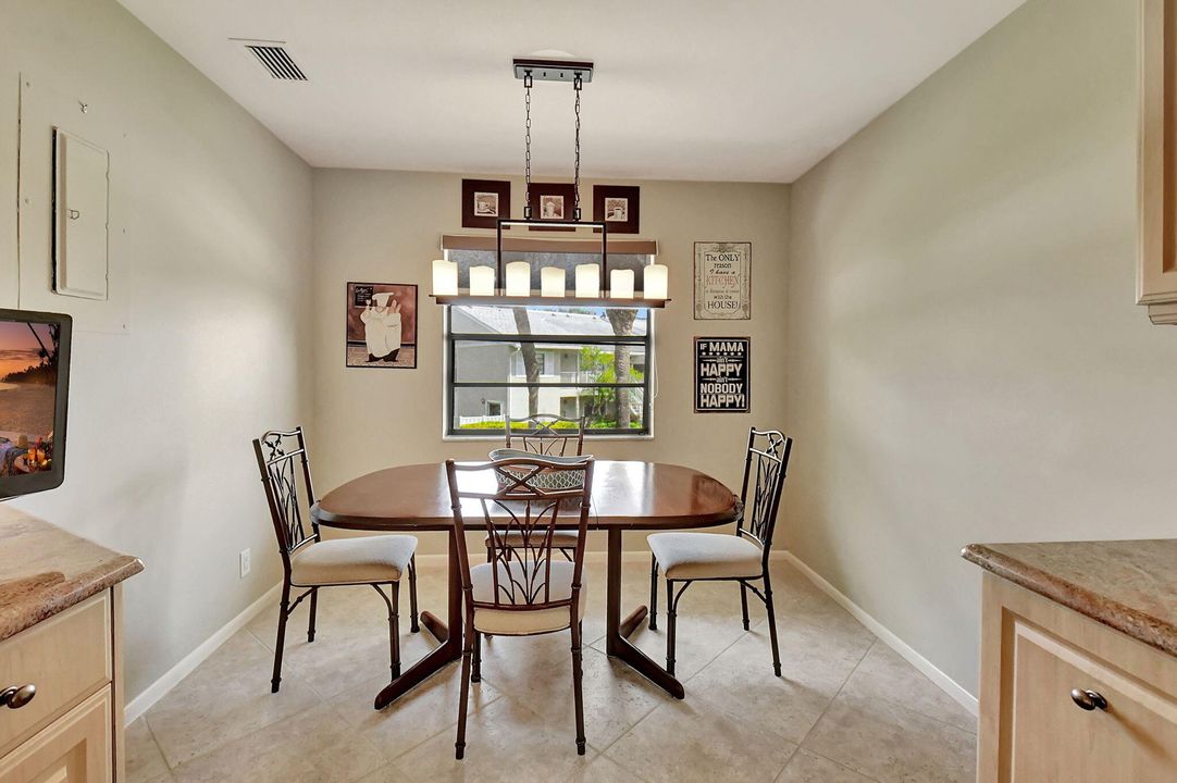 For Sale: $309,600 (3 beds, 2 baths, 1809 Square Feet)